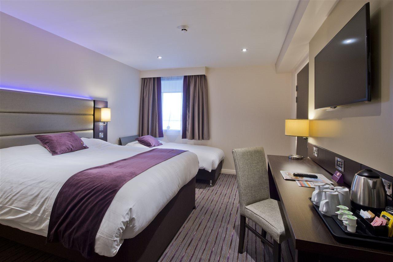 Premier Inn London Chiswick Ngoại thất bức ảnh